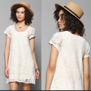 Kimchi Blue UO Floral Lace Lined Dress